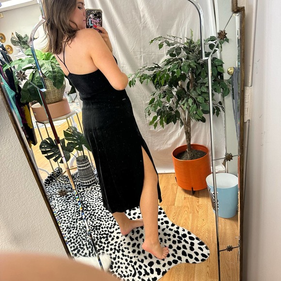 Frame V-Neck T-Strap Midi Slip Dress Black Size Medium - Picture 13 of 14